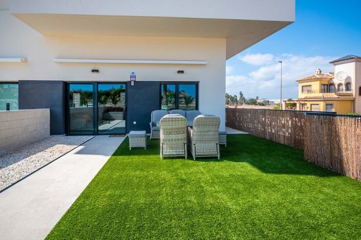 Image No.18-2 Bed Apartment for sale