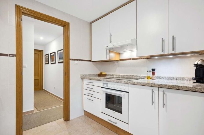 Image No.12-3 Bed Apartment for sale