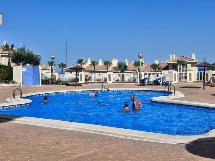 Image No.25-3 Bed Apartment for sale