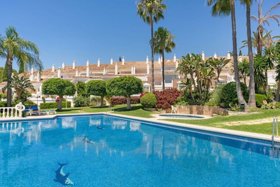 3 Bed Townhouse for sale, Estepona Image