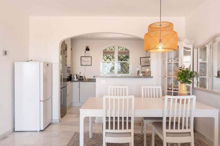 Image No.14-3 Bed Townhouse for sale