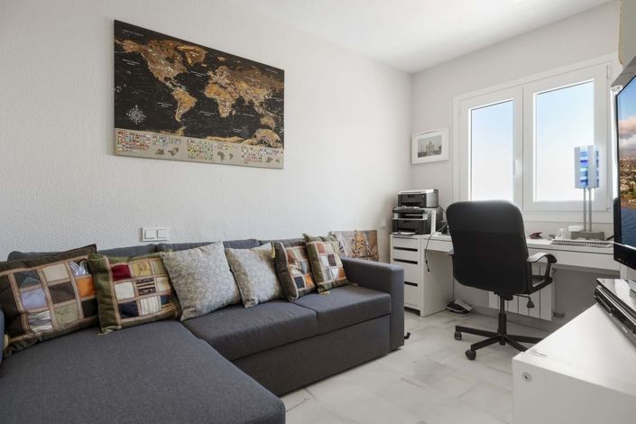 Image No.31-2 Bed Townhouse for sale