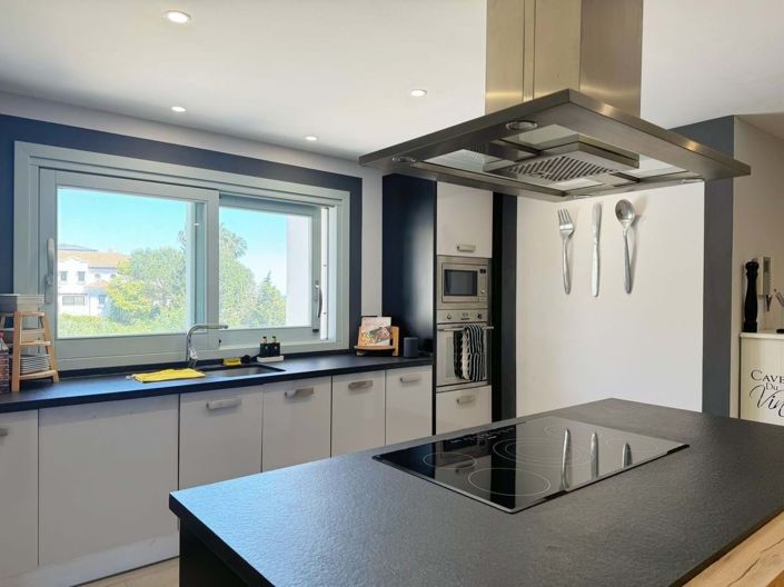 Image No.20-5 Bed Villa for sale