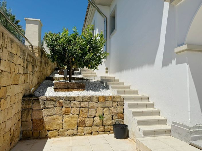 Image No.38-5 Bed Villa for sale