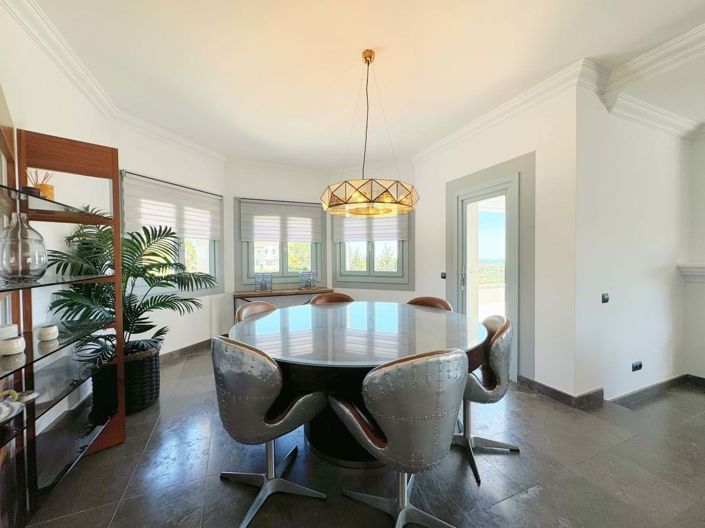 Image No.9-5 Bed Villa for sale