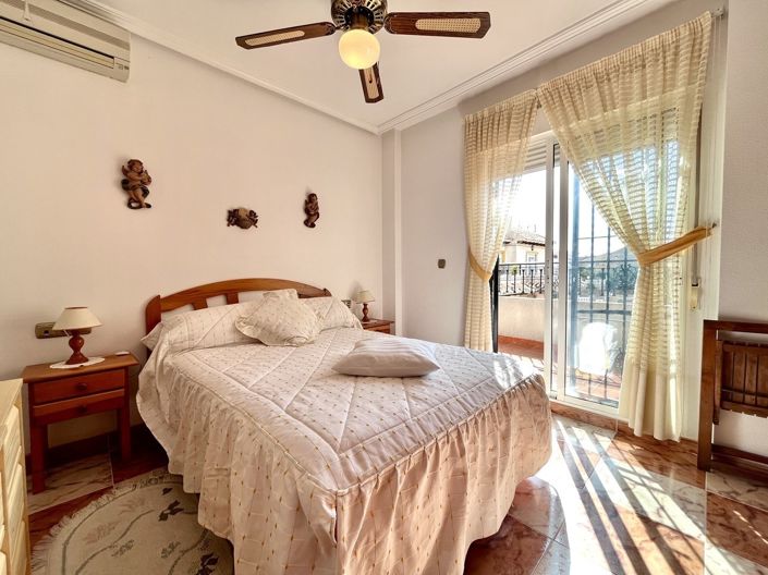 Image No.3-3 Bed Townhouse for sale