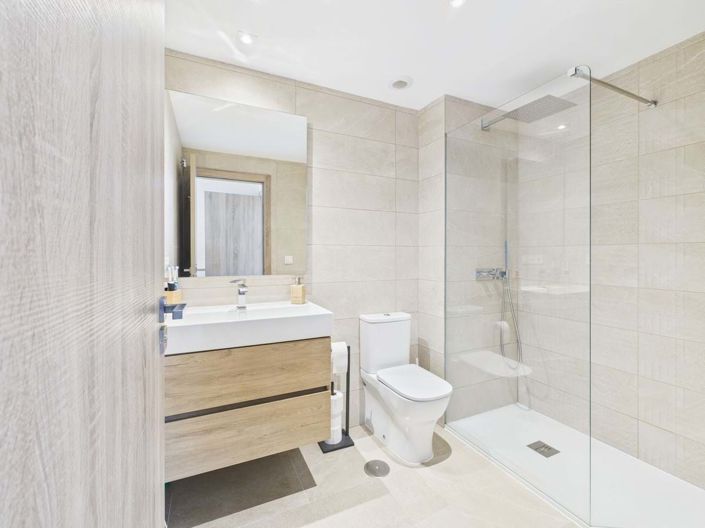 Image No.16-2 Bed Apartment for sale