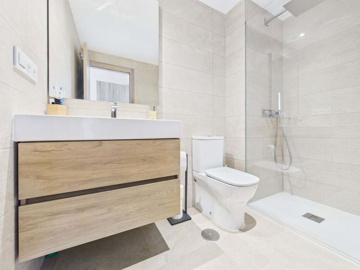 Image No.17-2 Bed Apartment for sale