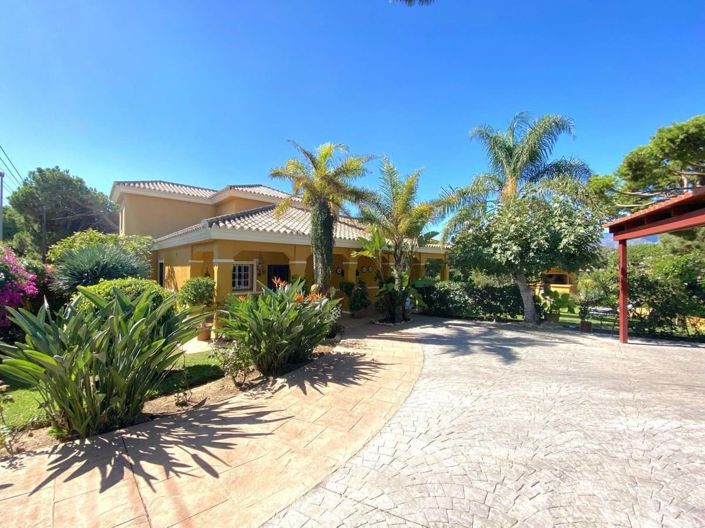 Image No.3-5 Bed Villa for sale