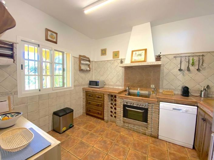 Image No.5-5 Bed Villa for sale