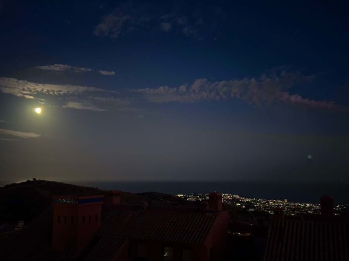 Image No.37-2 Bed Apartment for sale