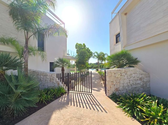 Image No.35-3 Bed Villa for sale