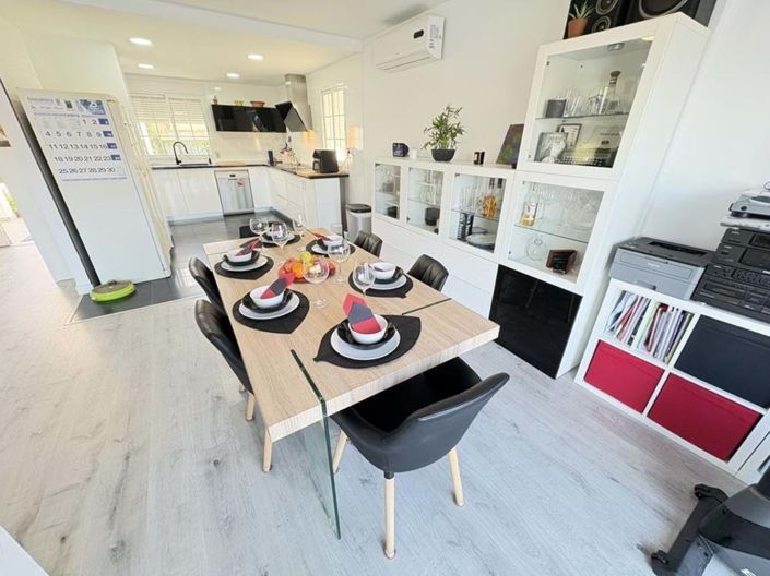 Image No.14-3 Bed Villa for sale