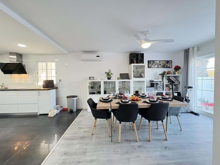 Image No.15-3 Bed Villa for sale