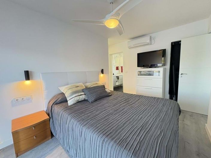 Image No.19-3 Bed Villa for sale