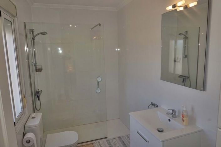 Image No.17-3 Bed Villa for sale