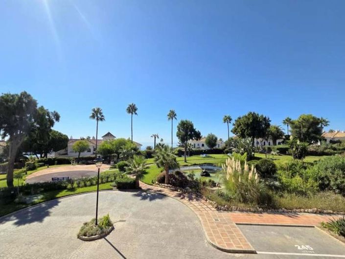 Image No.21-2 Bed Apartment for sale