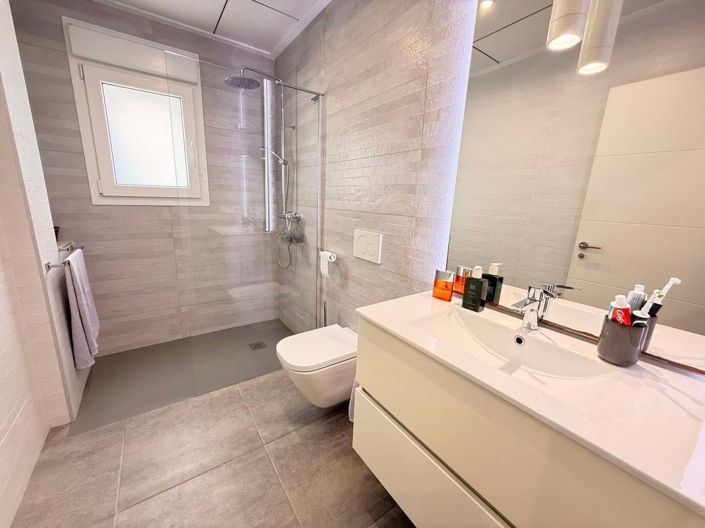 Image No.13-2 Bed Villa for sale