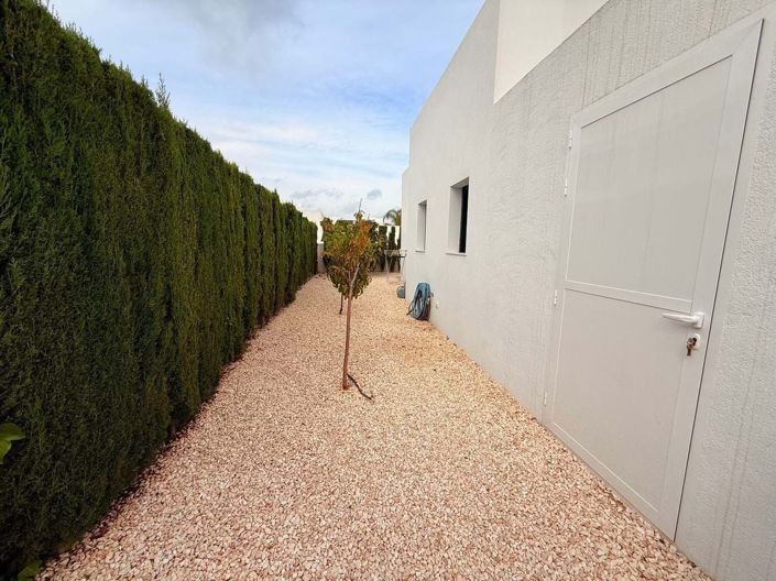 Image No.19-2 Bed Villa for sale