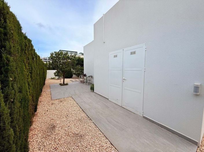 Image No.20-2 Bed Villa for sale