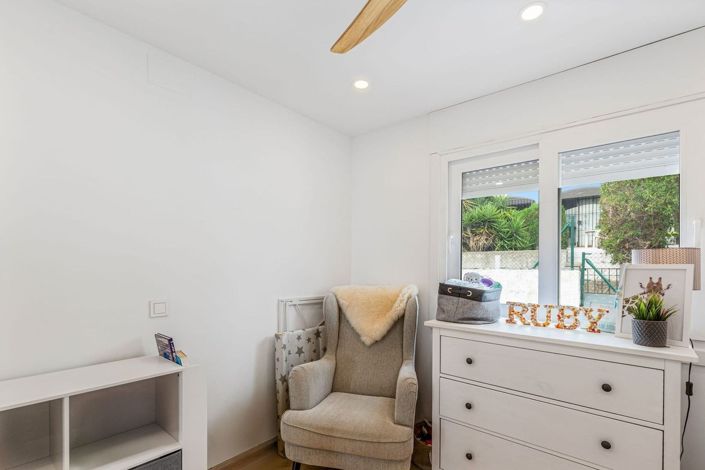 Image No.27-3 Bed Townhouse for sale