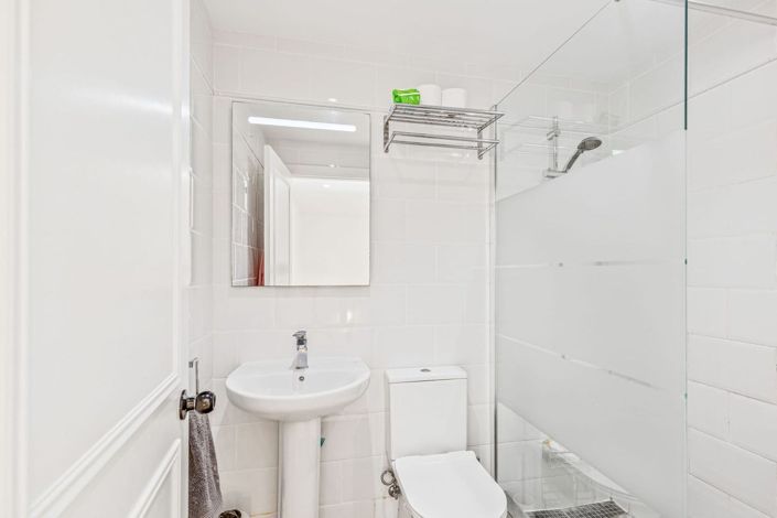 Image No.30-3 Bed Townhouse for sale