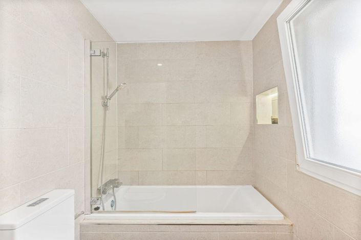 Image No.33-3 Bed Townhouse for sale