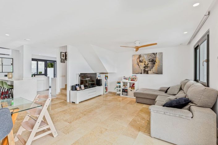 Image No.5-3 Bed Townhouse for sale