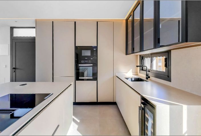 Image No.5-2 Bed Penthouse for sale