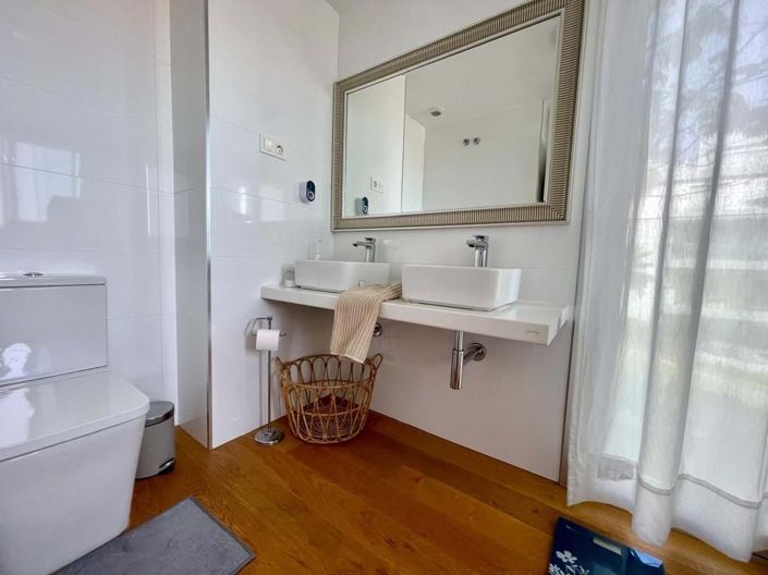 Image No.23-3 Bed Apartment for sale