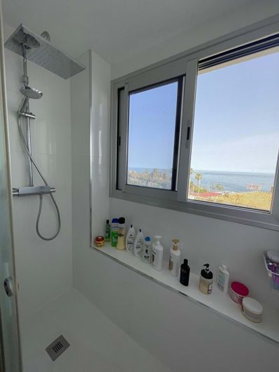 Image No.24-3 Bed Apartment for sale