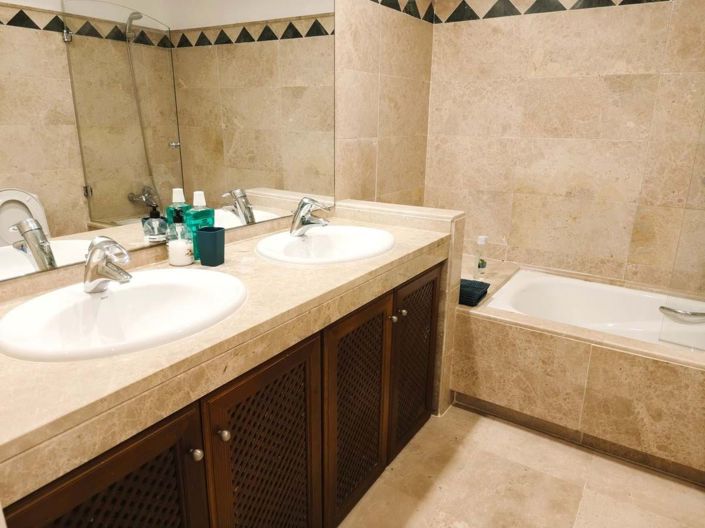 Image No.14-3 Bed Apartment for sale