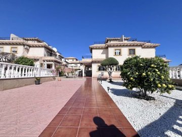 1447-647889-78d1f4f8b6655591b02d22fabb36a692d