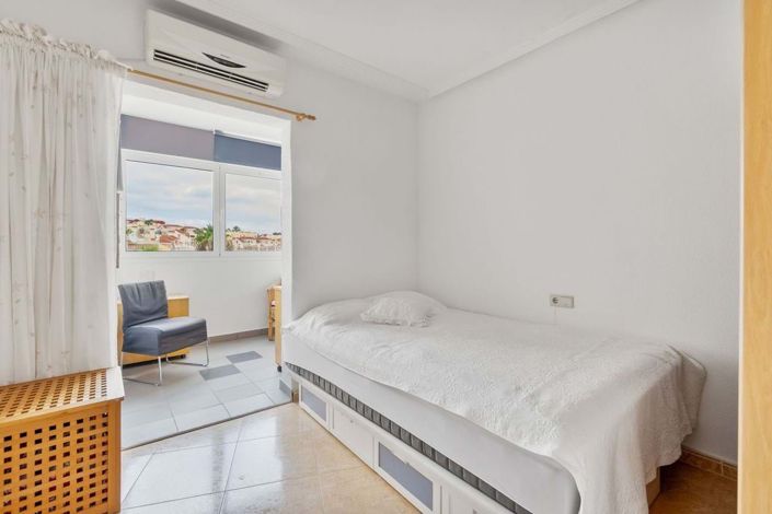 Image No.20-2 Bed Apartment for sale