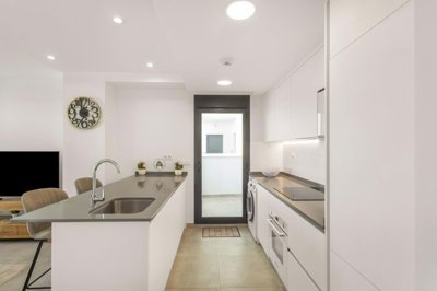 1447-648000-78d1f4f8b6655591b02d22fabb36a692d