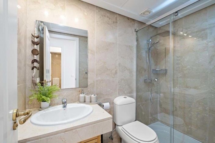 Image No.17-2 Bed Apartment for sale