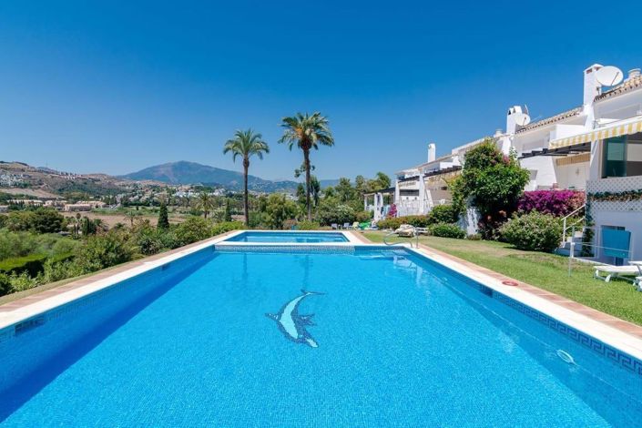 Image No.1-Maison de ville de 2 chambres à vendre à Estepona