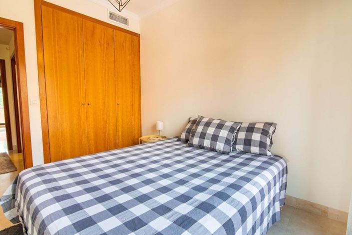 Image No.20-3 Bed Townhouse for sale