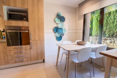 1447-647651-78d1f4f8b6655591b02d22fabb36a692d