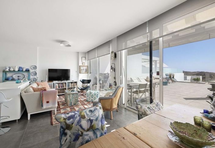 Image No.8-3 Bed Apartment for sale