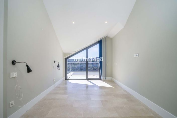 Image No.11-Penthouse de 2 chambres à vendre à Estepona