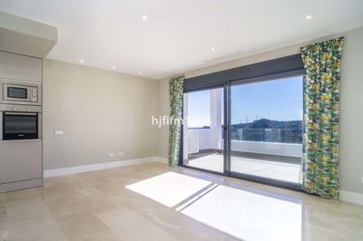 1447-646881-78d1f4f8b6655591b02d22fabb36a692d