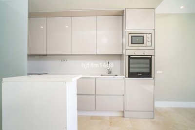 1447-646881-78d1f4f8b6655591b02d22fabb36a692d