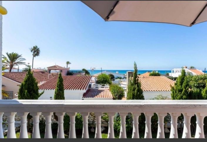 Image No.2-Villa de 3 chambres à vendre à Marbella