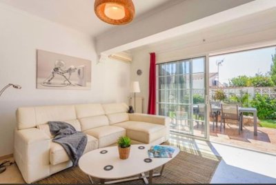 1447-648098-78d1f4f8b6655591b02d22fabb36a692d