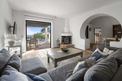 1447-623164-78d1f4f8b6655591b02d22fabb36a692d