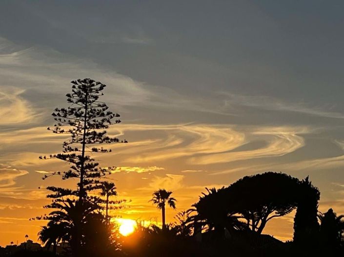 Image No.24-3 Bed Apartment for sale