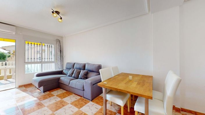 Image No.10-2 Bed Townhouse for sale