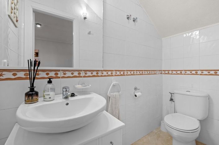 Image No.14-3 Bed Villa for sale