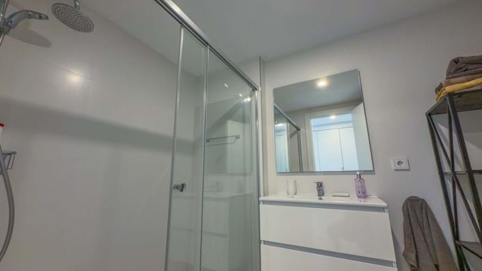 Image No.22-2 Bed Apartment for sale